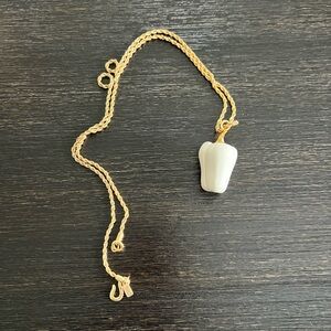Kenneth Lane 90s bell pepper pendant necklace